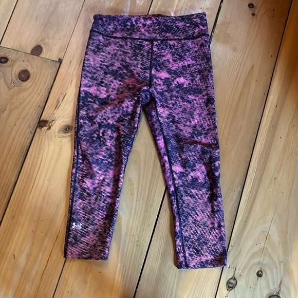 UA compression capris - small - Picture 1 of 5